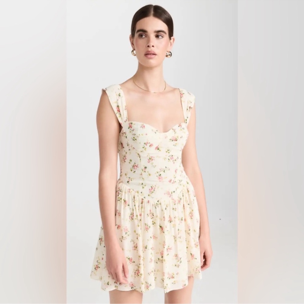 Reformation Taiga dress in Elsie cream floral cottagecore Romantic Piratecore